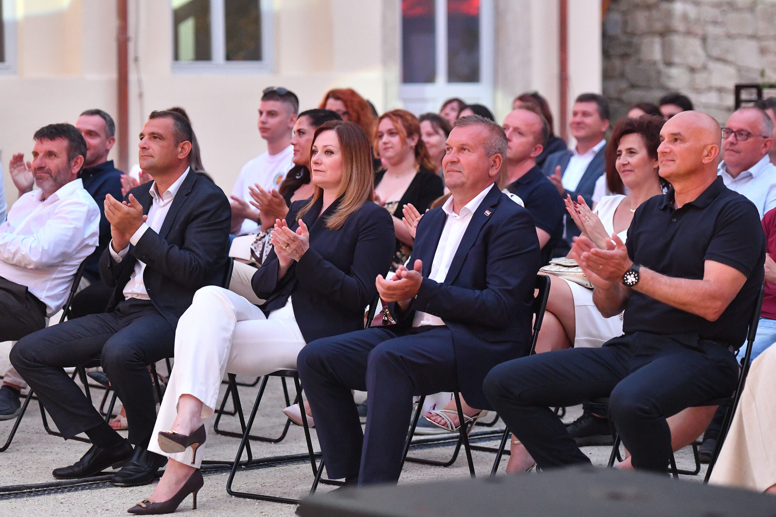 dvorac_opeka_moja_hr (5) dvorac_opeka_moja_hr (5)