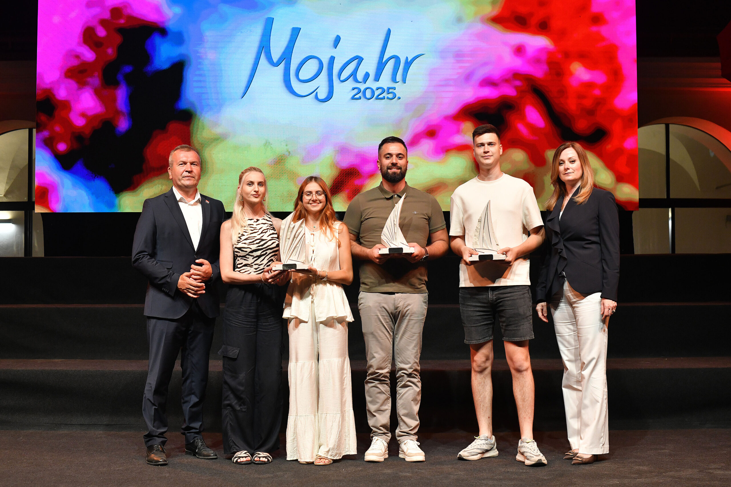 dvorac_opeka_moja_hr (6) dvorac_opeka_moja_hr (6)