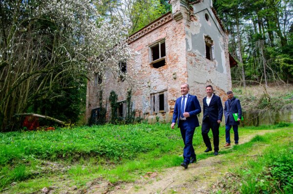 dvoracopekapotpisivanjeugovoraoizvodenjuradova (72 of 72) dvoracopekapotpisivanjeugovoraoizvodenjuradova (72 of 72)