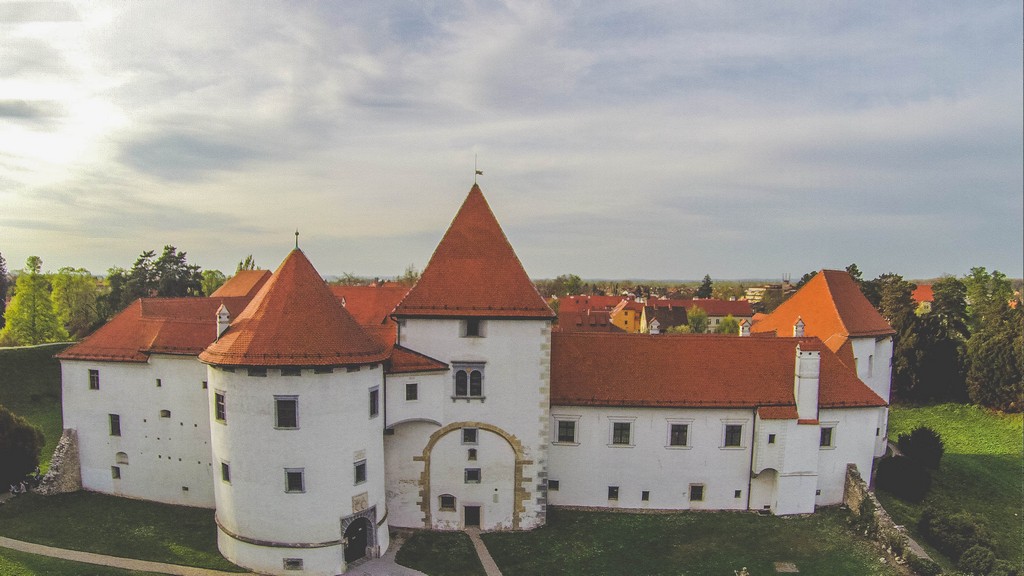 varazdin32of33744418