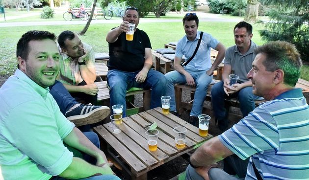 Biergarten 15.6.2022. Open air pub quiz by Darac