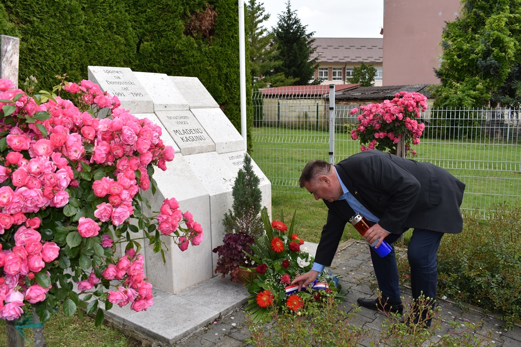 Image 4499580 (auto)