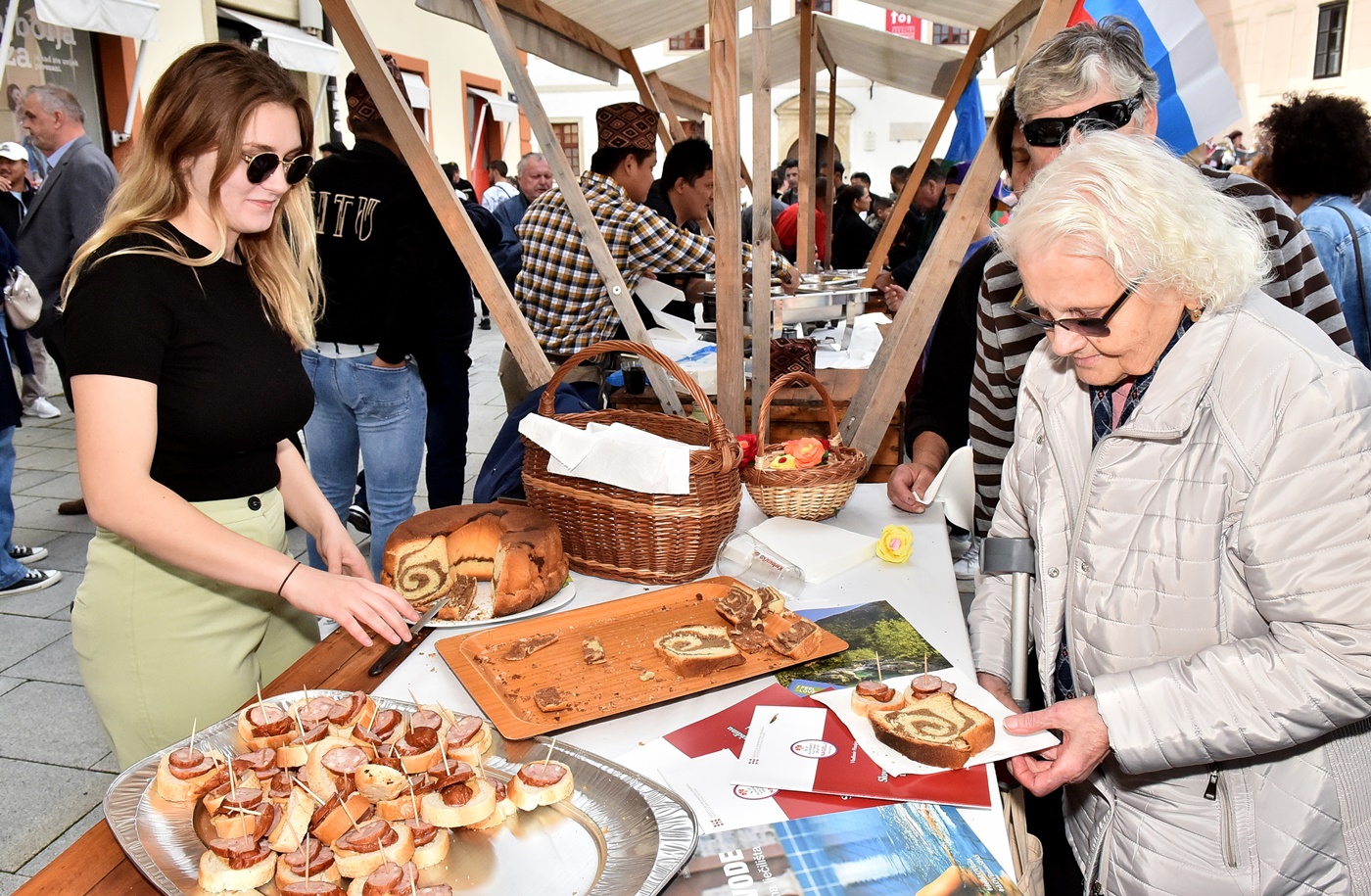 Sloveniija, Dan manjina