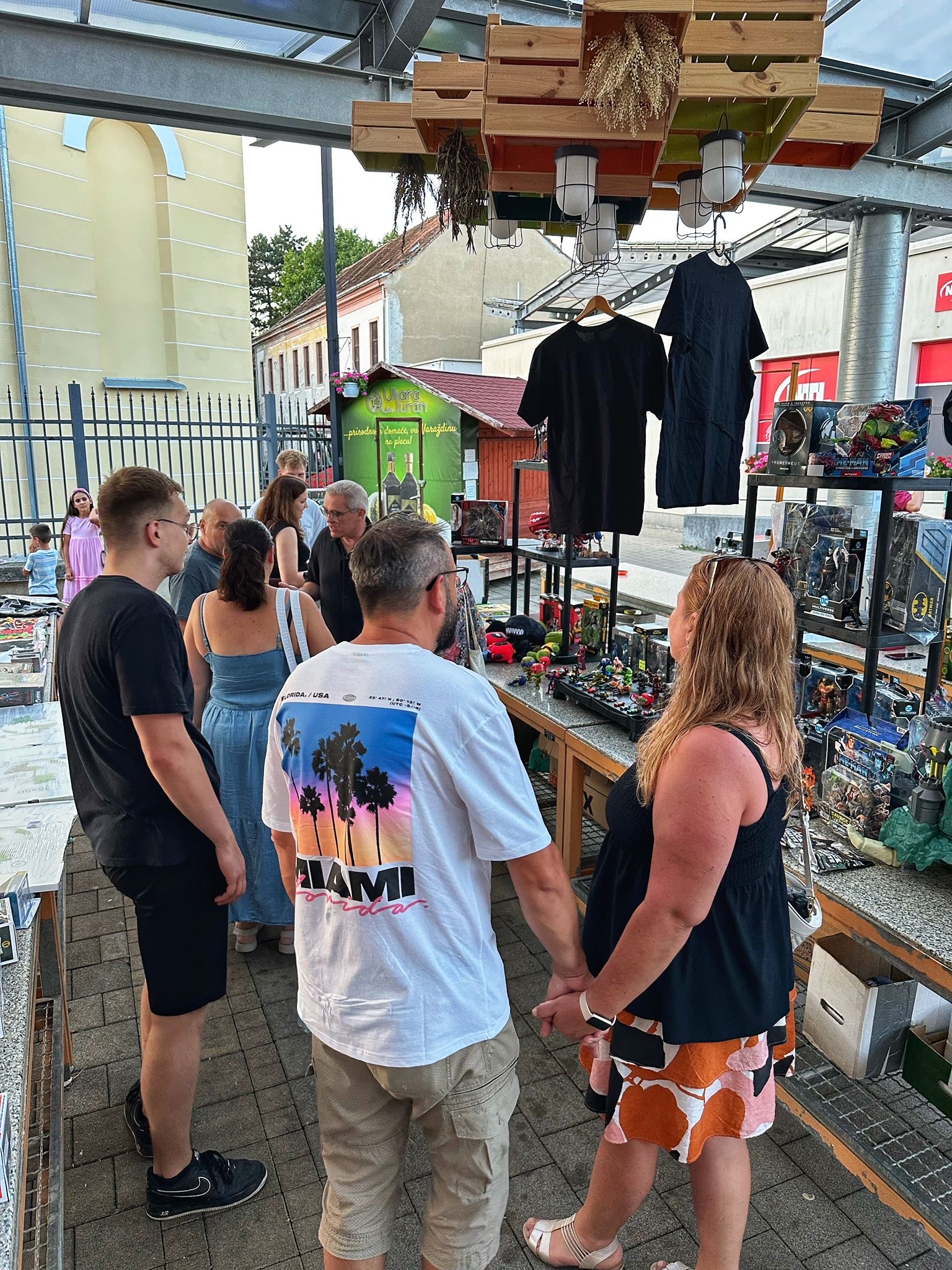 e385e260-72c1-4958-8768-3a51451b0739