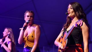 Učiteljice, Petrovo