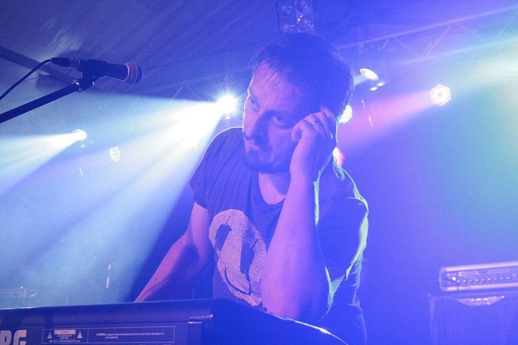 1120948167158533297445650989489