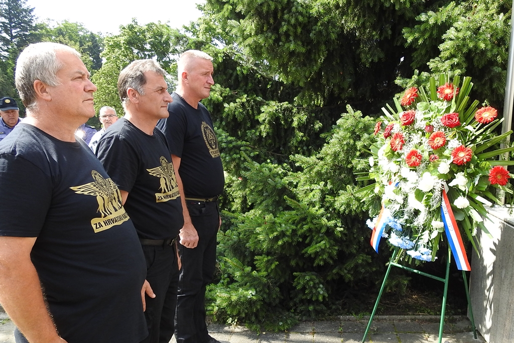 Image 3698121 (auto)