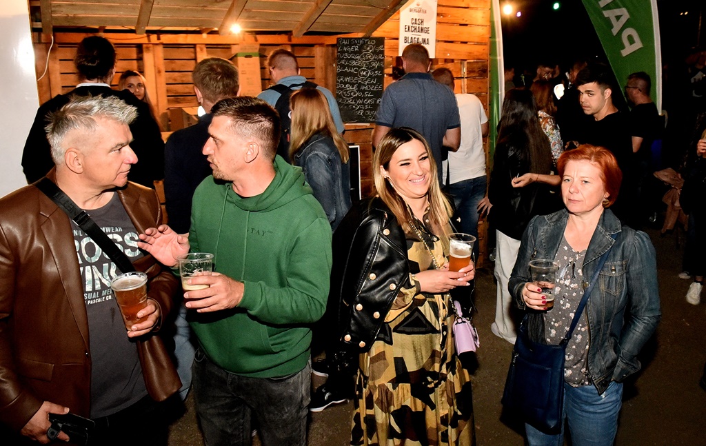 Image 5719615 (auto)