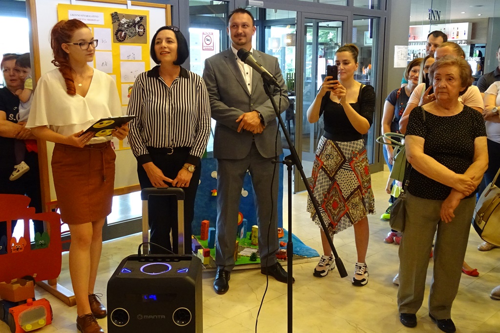 Image 3657731 (auto)