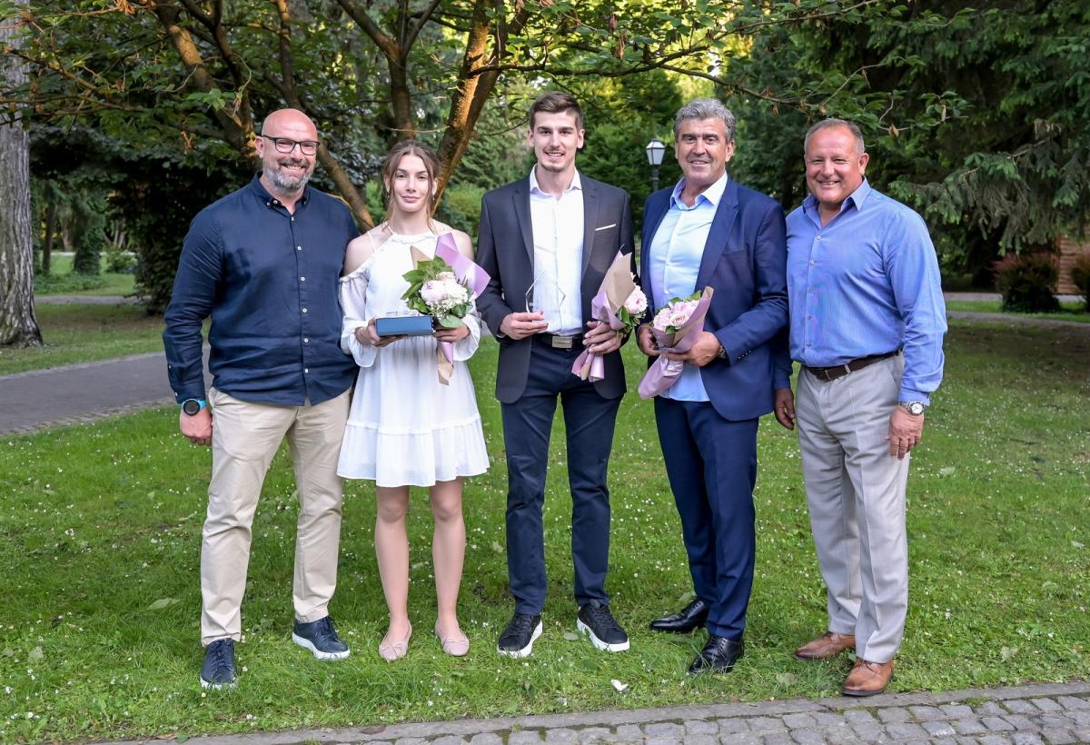 Image 5374100 (auto)