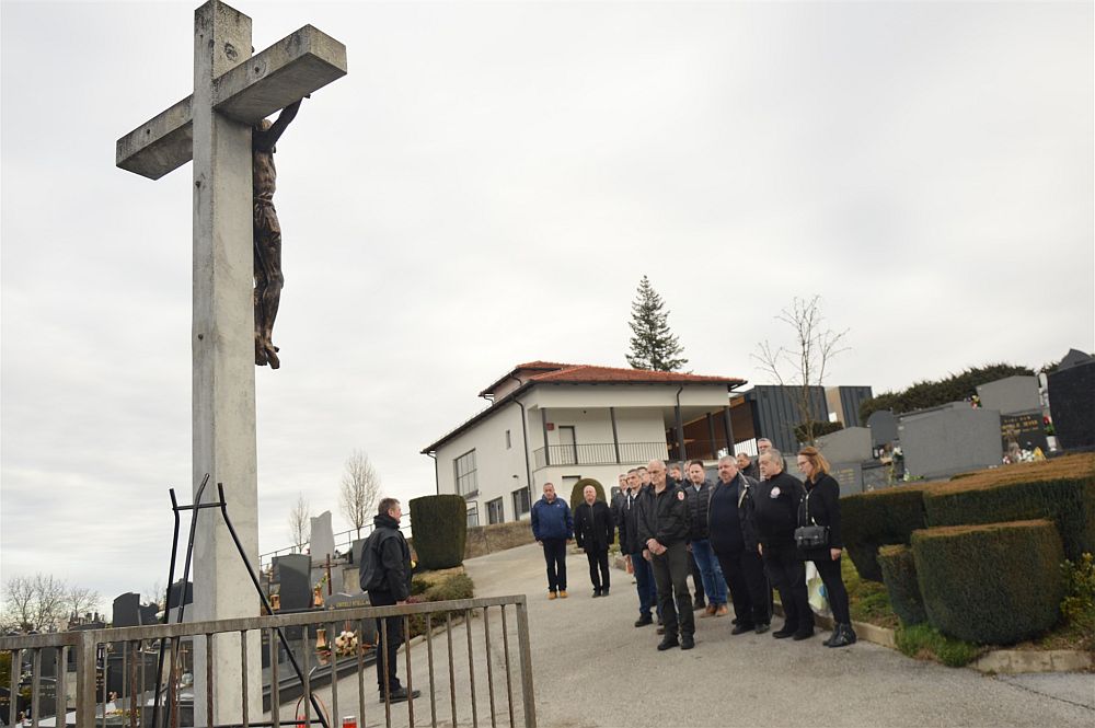 Image 4112597 (auto)