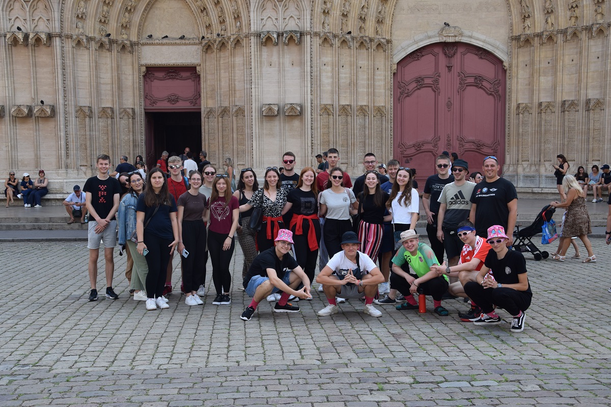 Image 5793051 (auto)