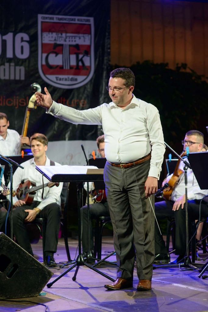 folkofonijadan108816387