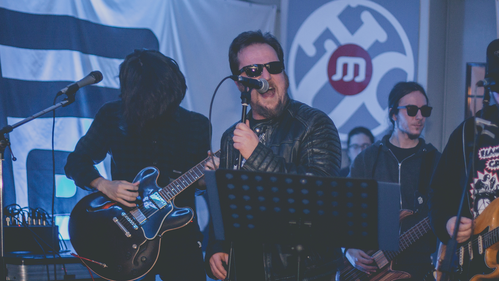 The Fakin’ Lajsne, Sloboda