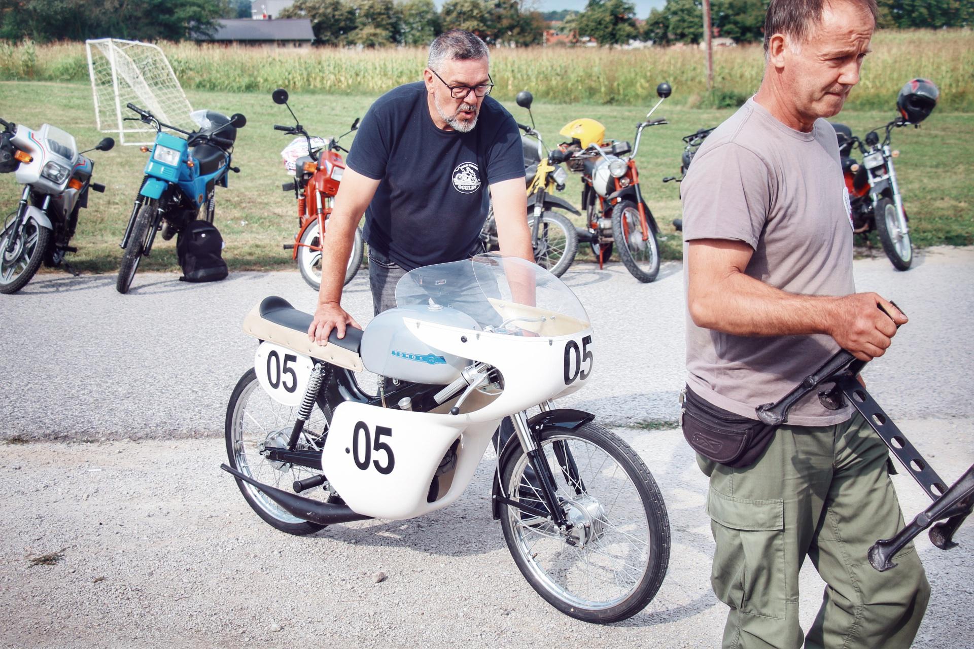 Image 5825485 (auto)