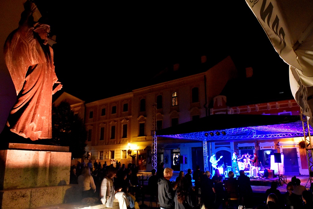 Image 5462252 (auto)