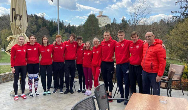 Image 4877894 (auto) Image 4877894 (auto)