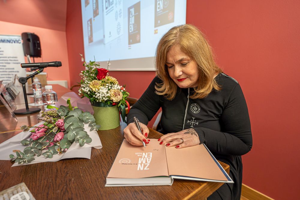 Vesna Haluga, predstavljanje knjige Znamen