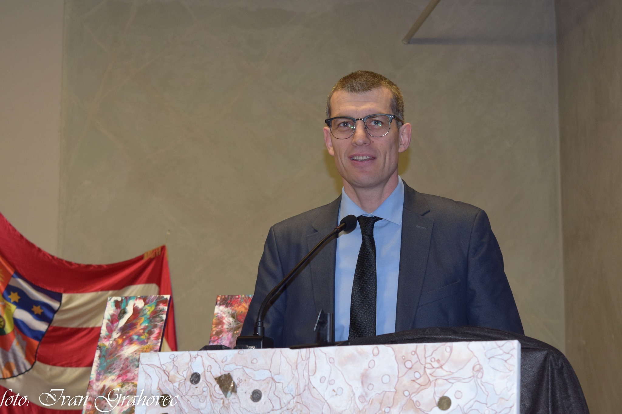 Image 5642415 (auto)