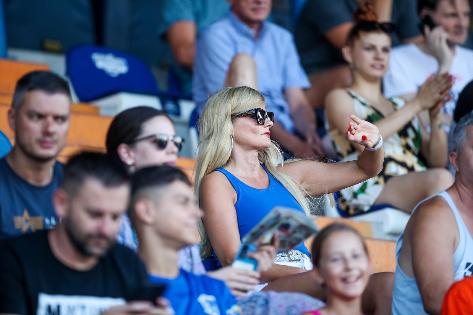 Image 5815537 (auto)