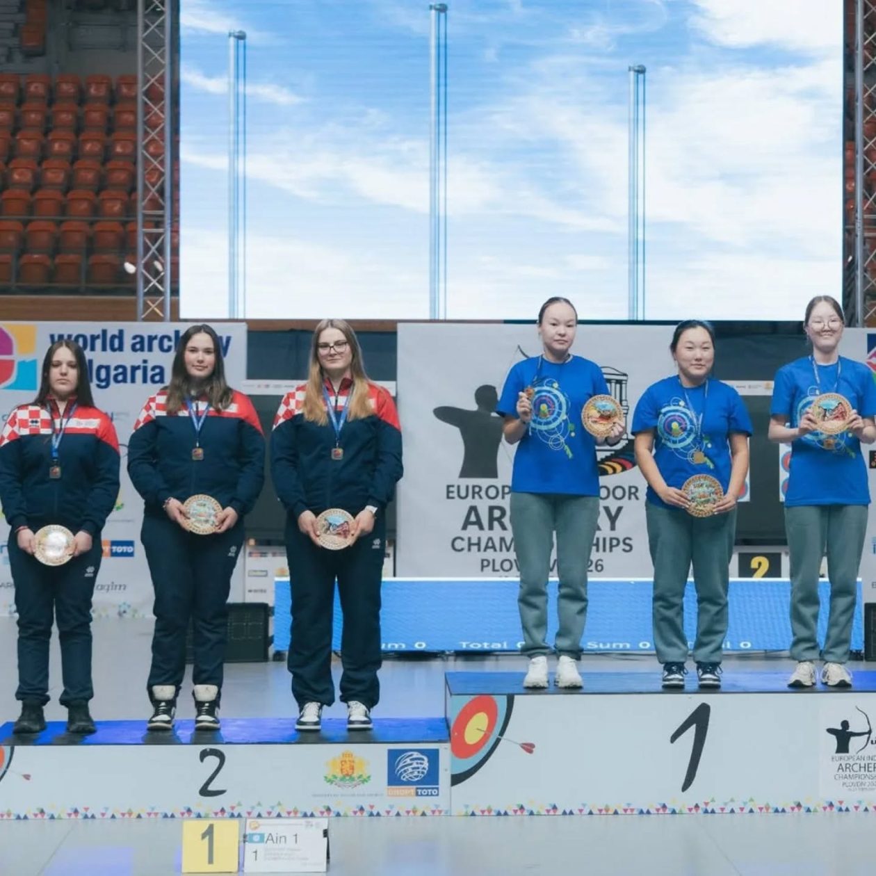 ekipa aurelia mlinaric ekipa aurelia mlinaric