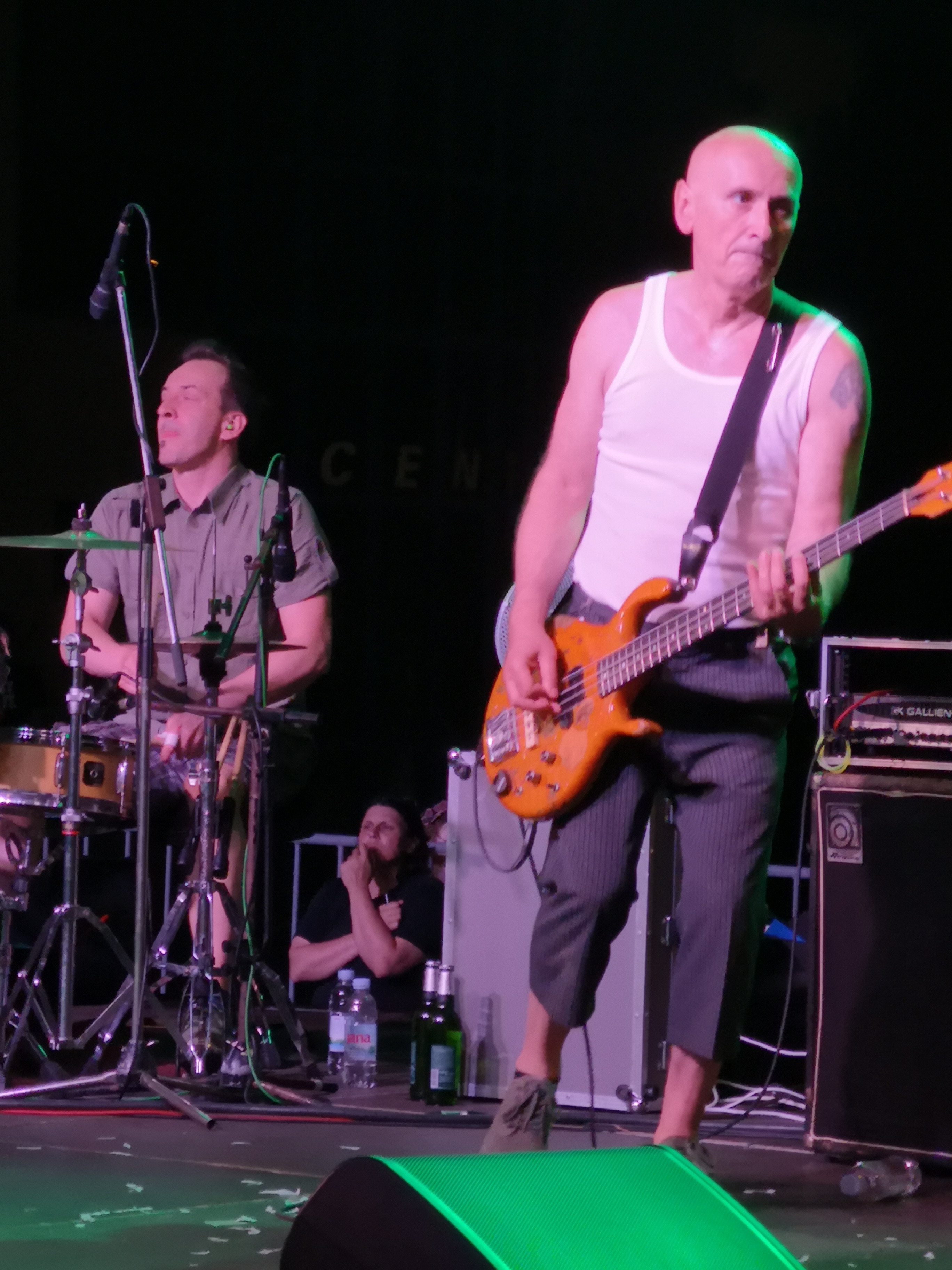 Psihomodo pop, Ivanec