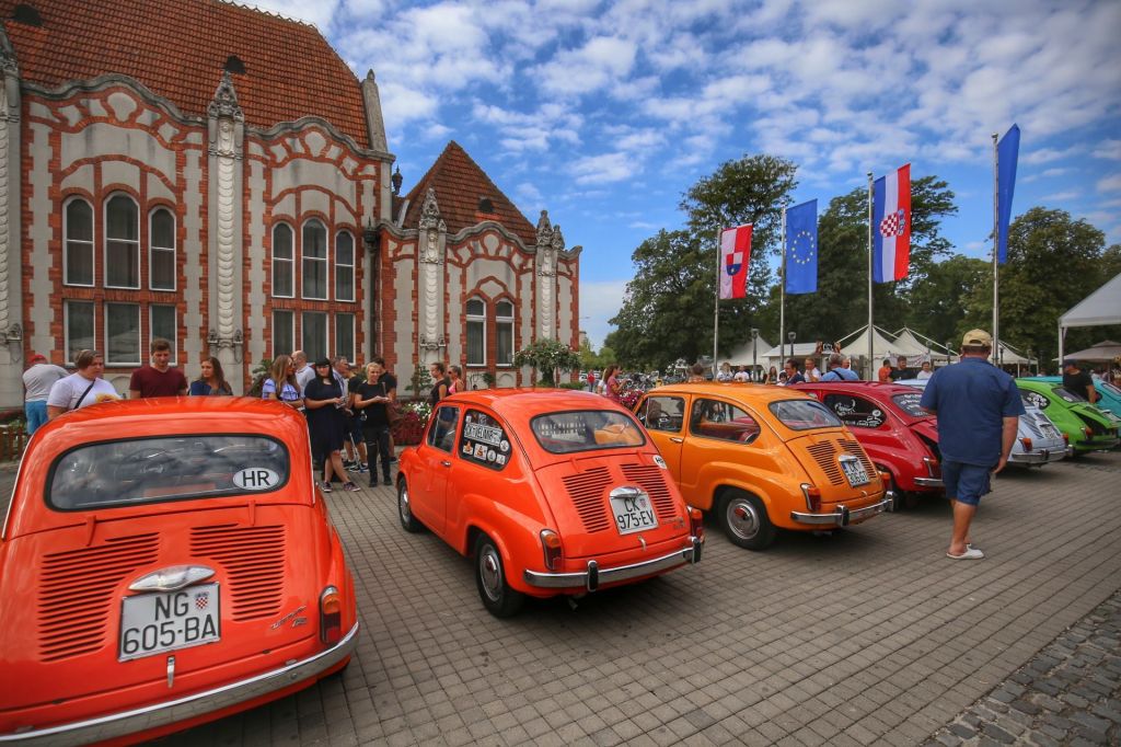 2054306010212630789381628180201