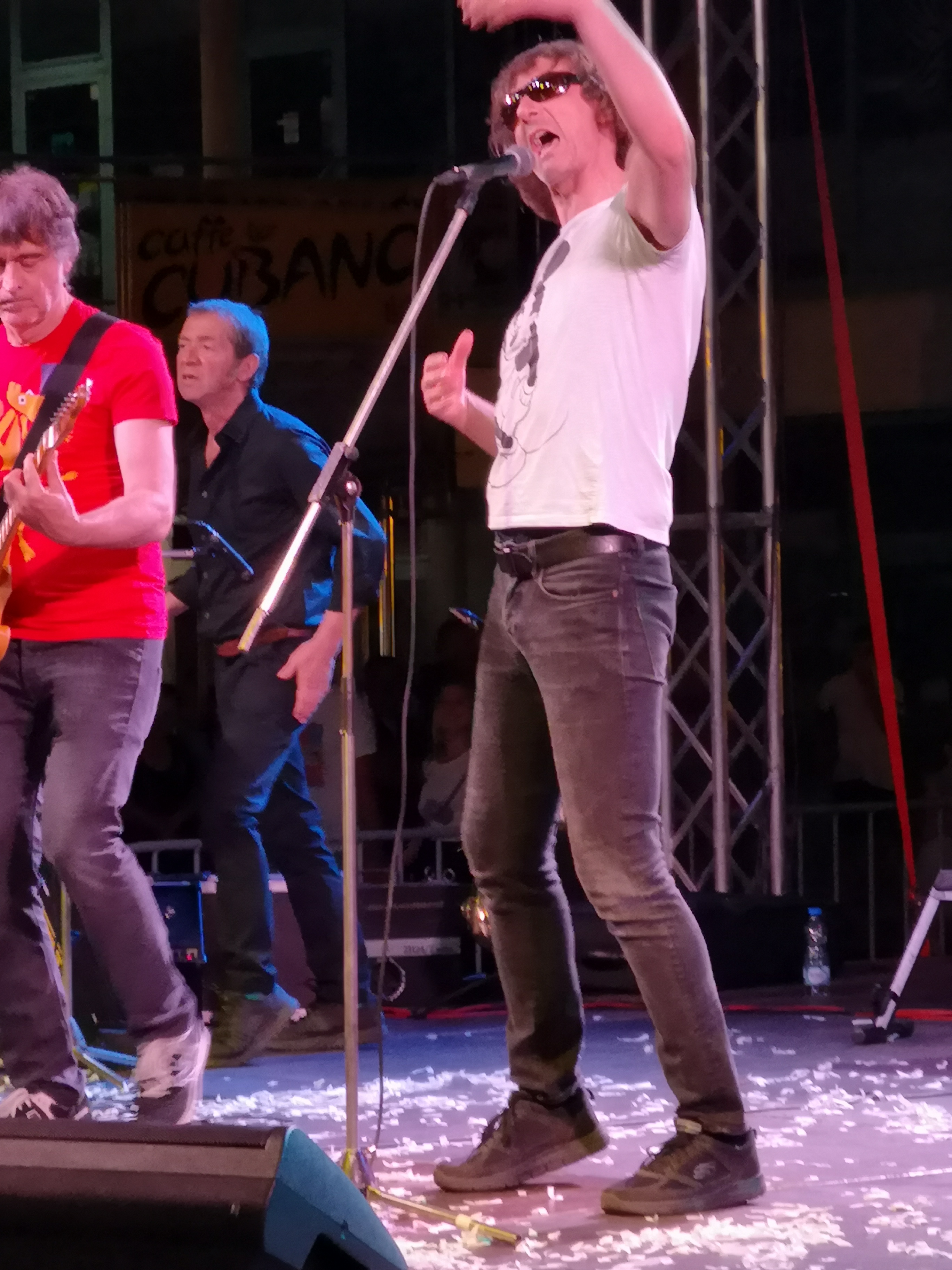 Psihomodo pop, Ivanec