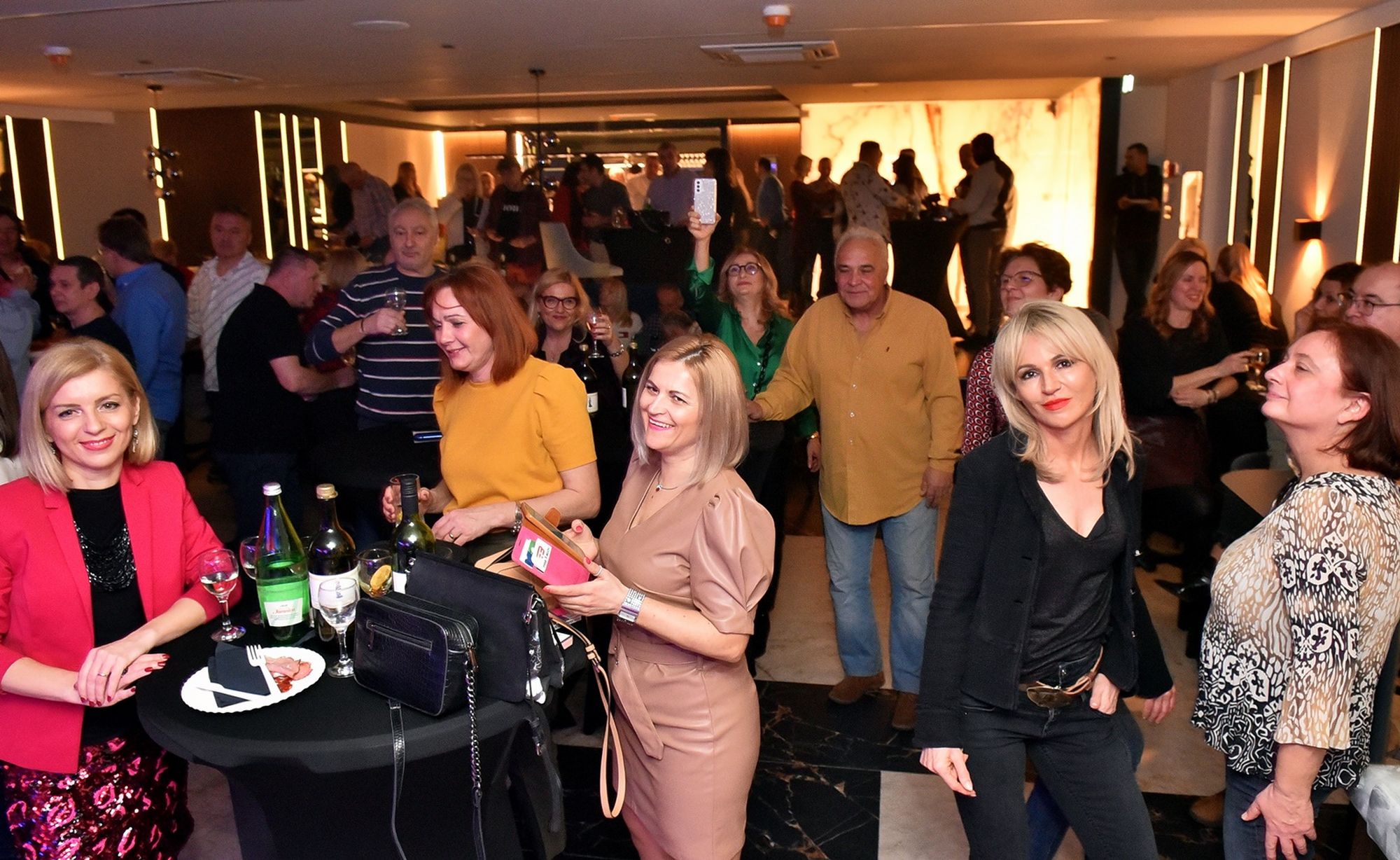 Image 5629735 (auto)