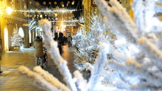 Povodom otvorenja Adventa u Varaždinu upaljeno tisuće lampica