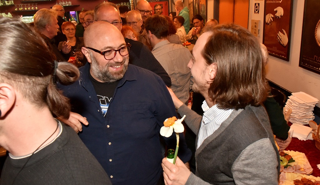 Legenda, HNK u Varaždinu