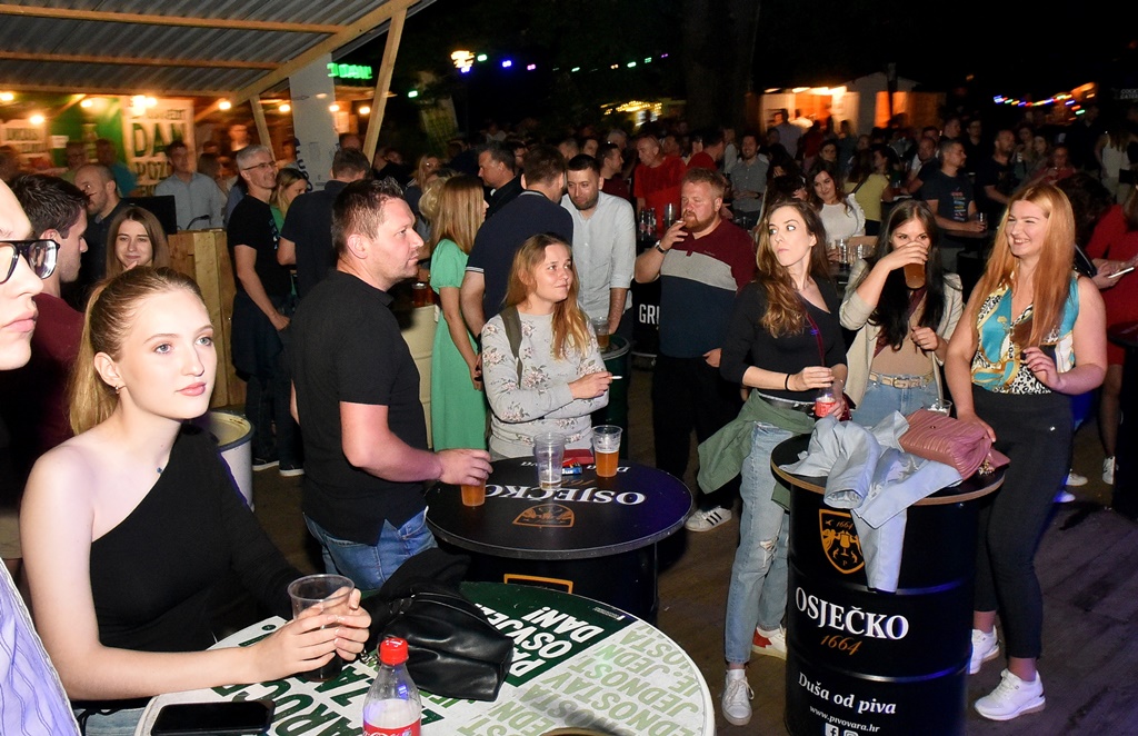 Biergarten subota 11.6.2022.