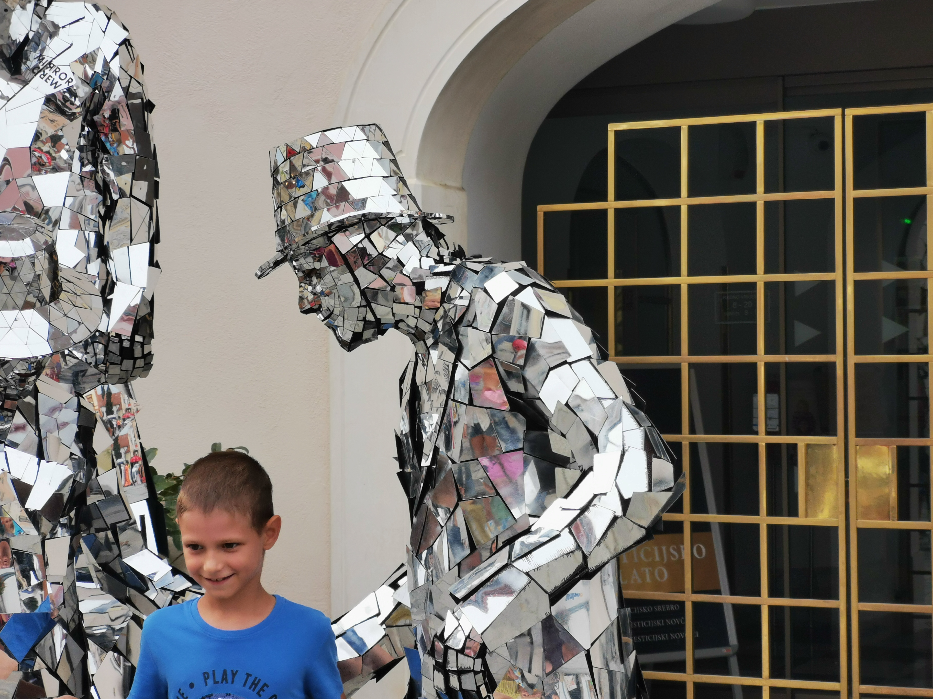 Drom, Drum Attack, Mirror Crew