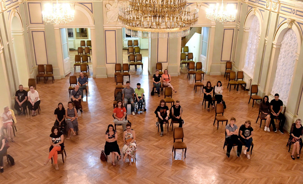 Image 4641536 (auto) Image 4641536 (auto)