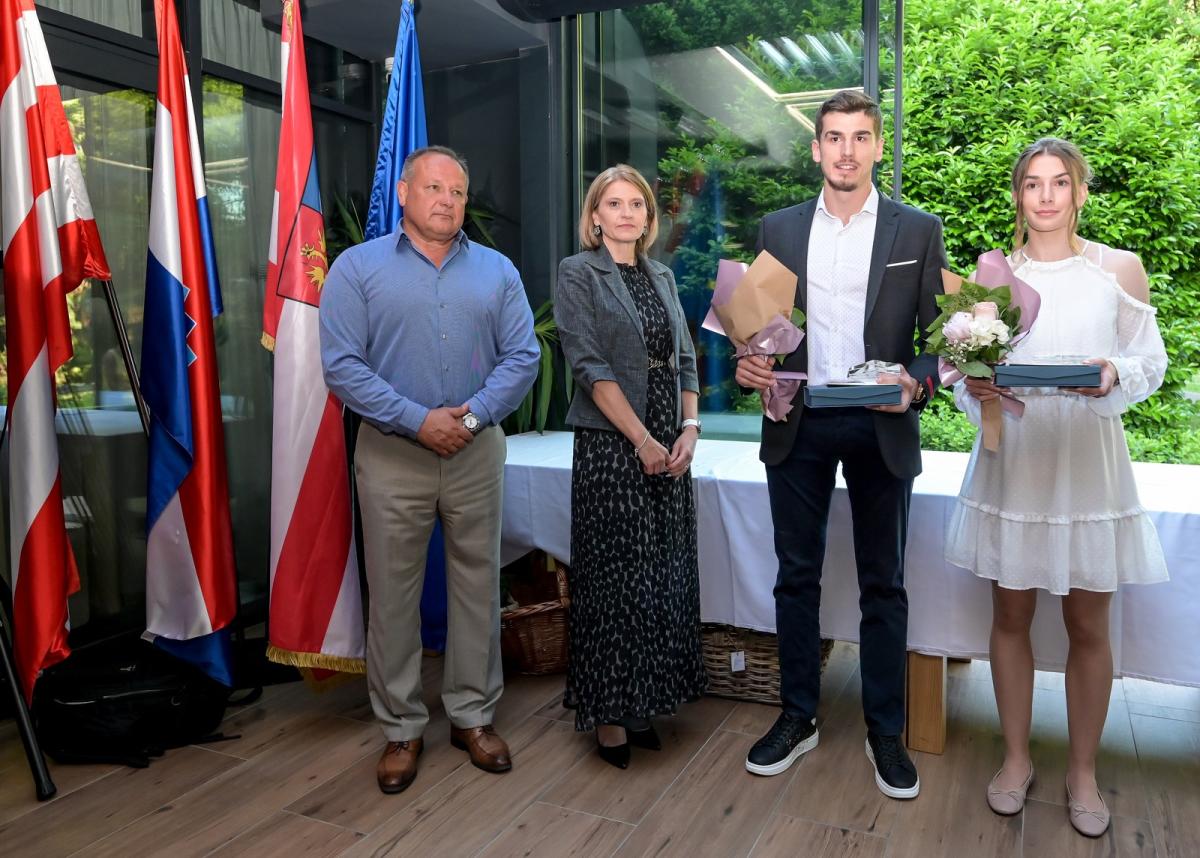 Image 5374094 (auto)