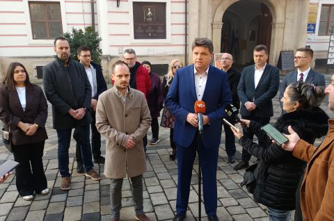 f4052d84-c56a-4af9-891d-3c3a82eee7da