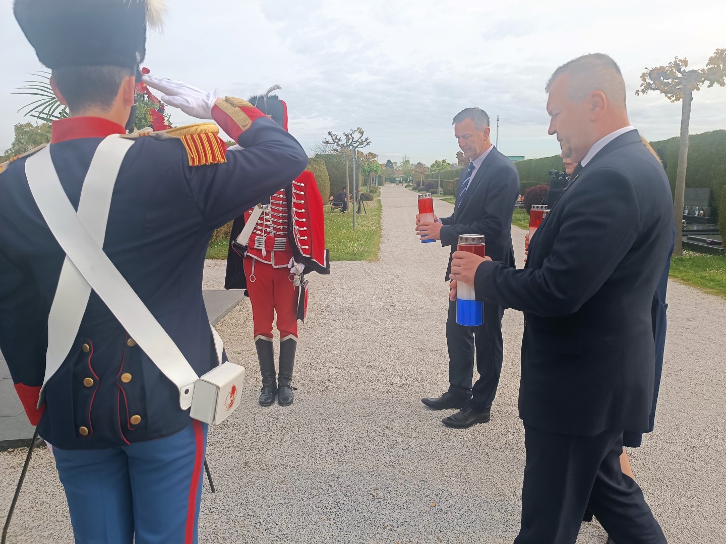 Image 5674969 (auto)