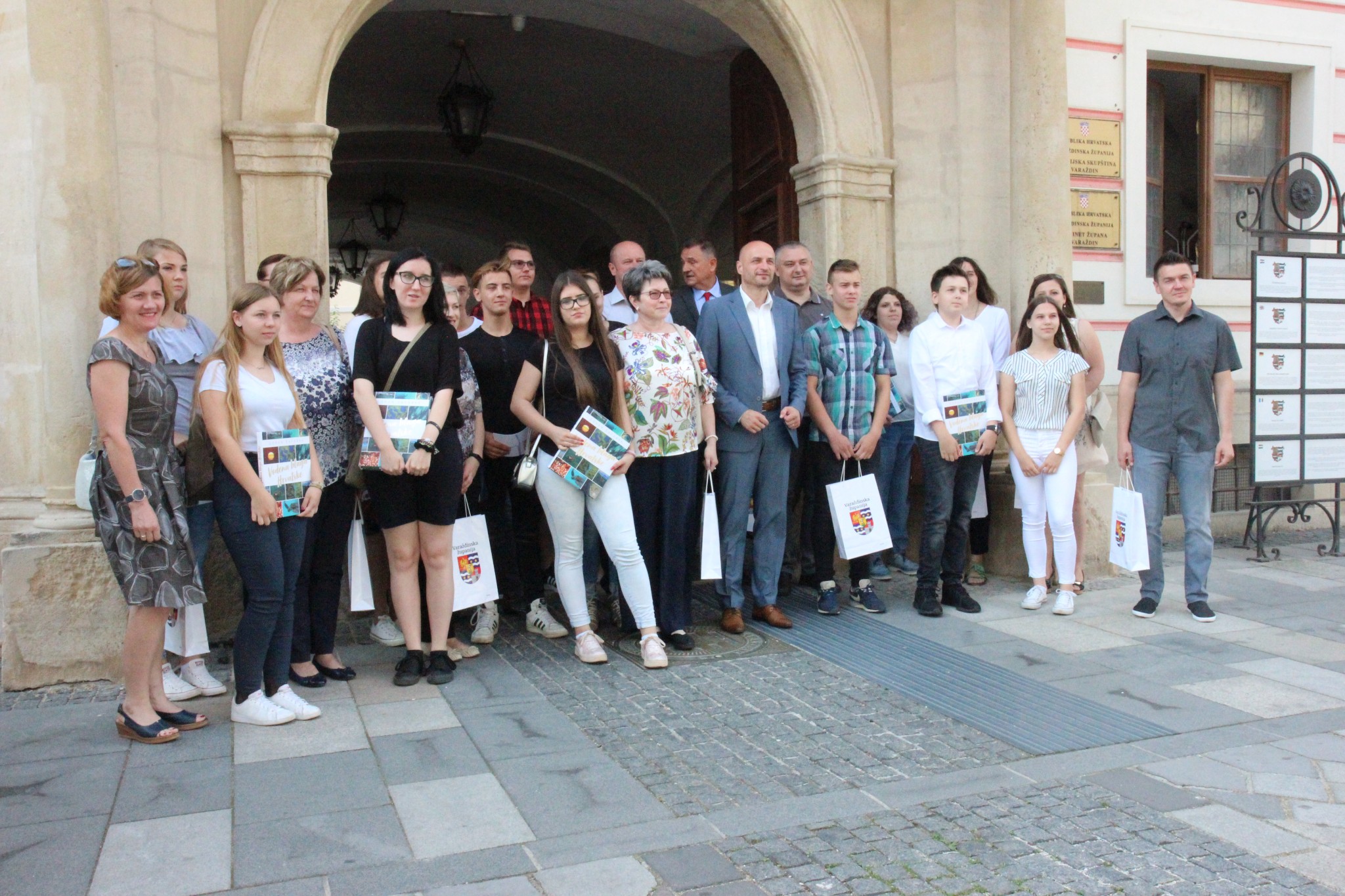 Image 3683897 (auto)