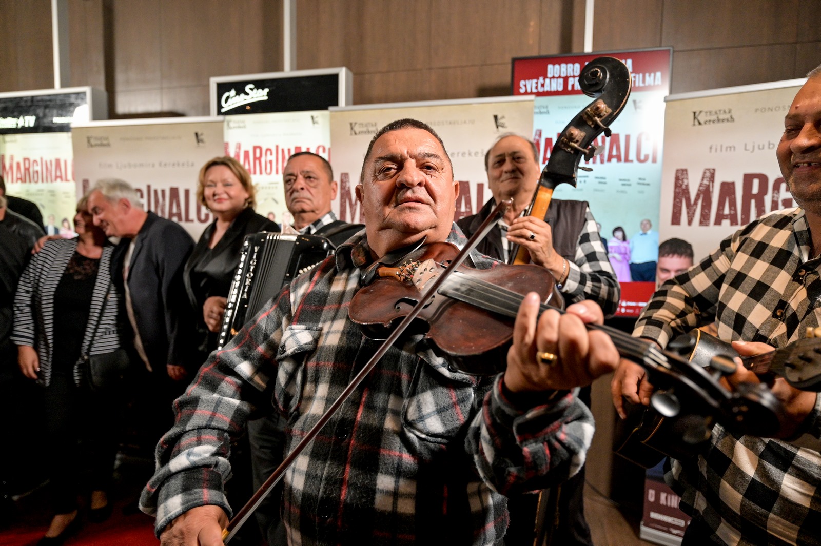 Marginalci – premijera