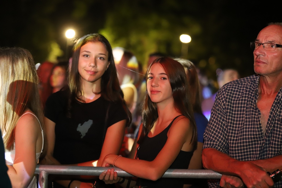 Image 5433046 (auto)