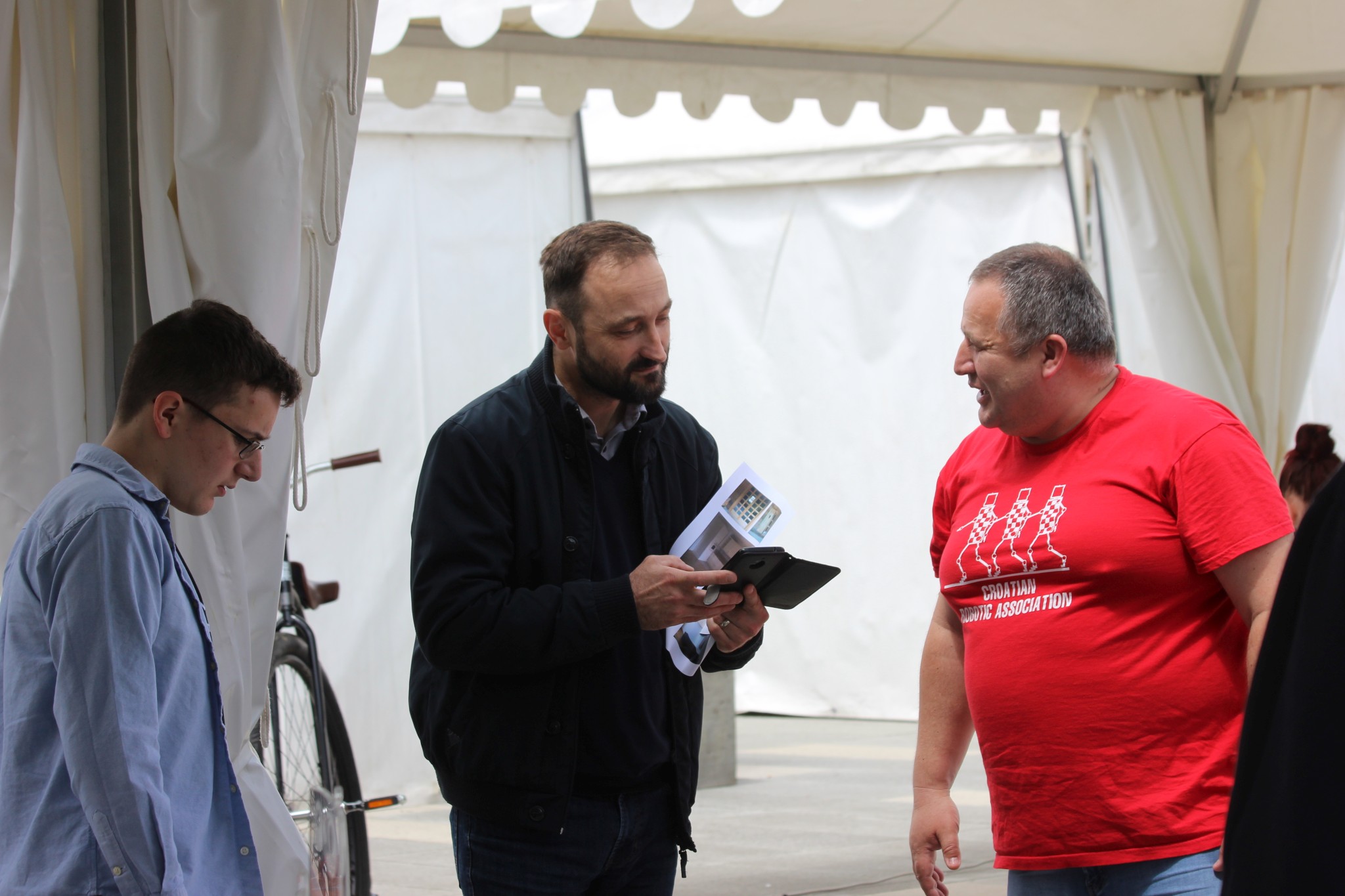 Image 3646147 (auto)