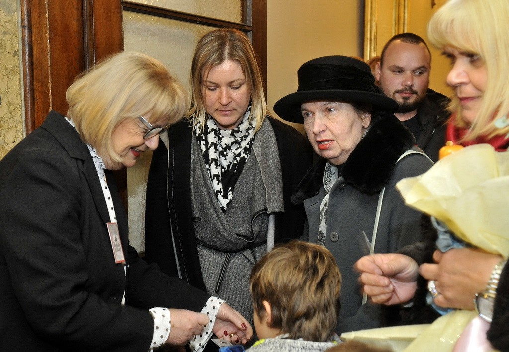 Praizvedba predstave Trojica u Trnju