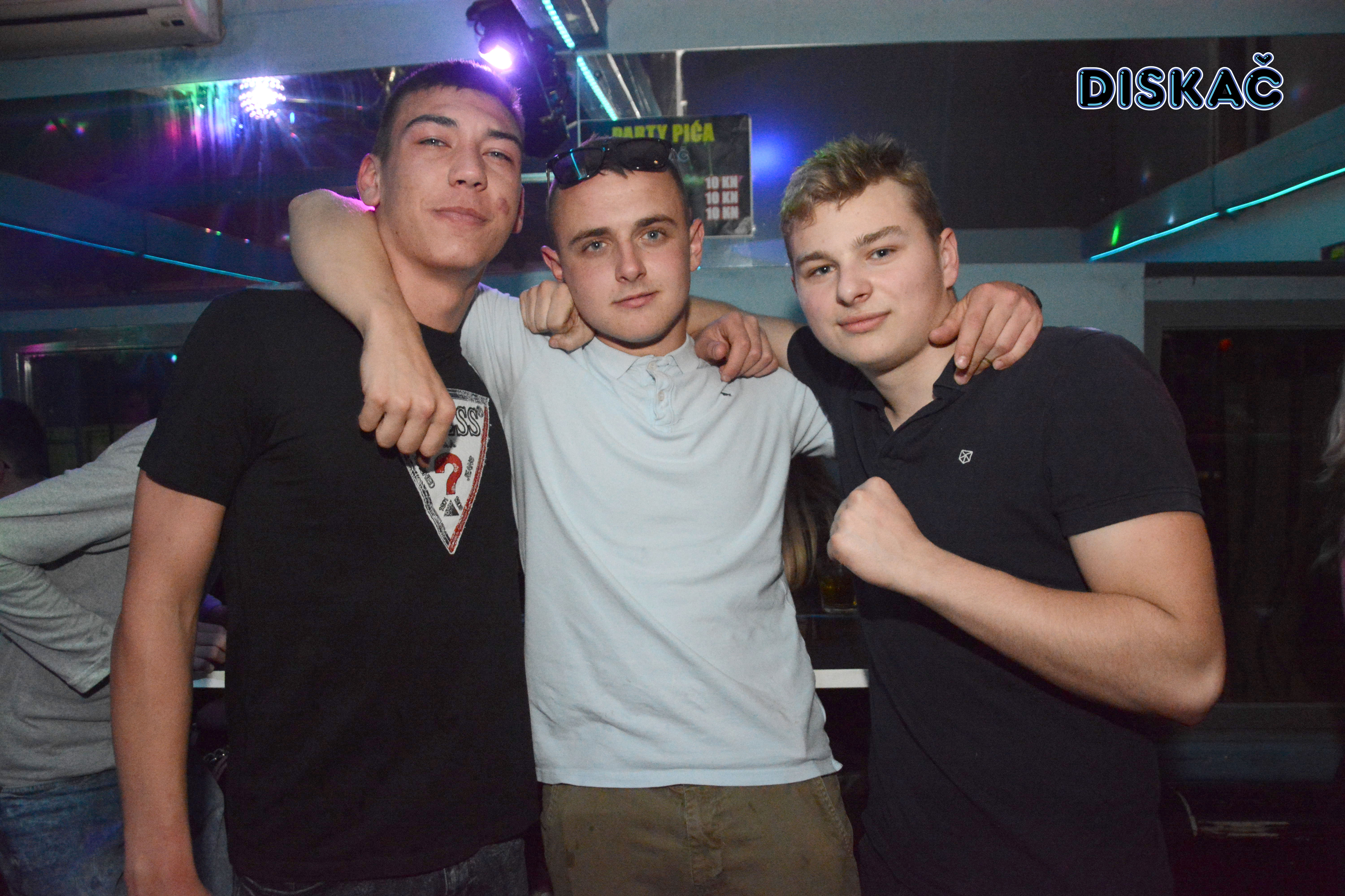 Diskac_Studentski Mega Party_Shooters_Boat_Party