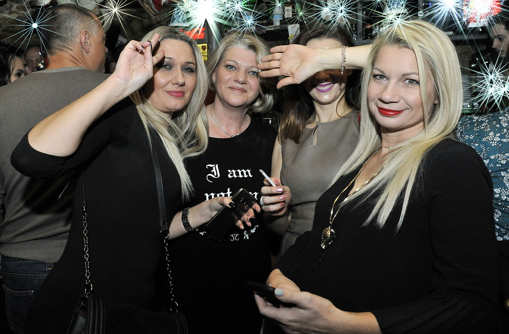 IT’S ONLY ROCK ‘N’ ROLL Band jamIT prodrmao publiku u Medinu škrinji