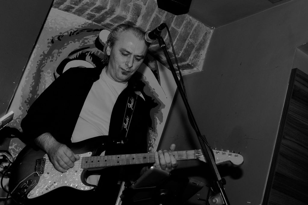 1791723414118472988590377284838