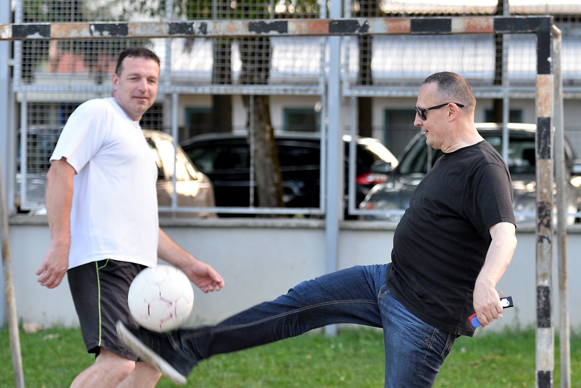 Crni i bijeli – mali nogomet