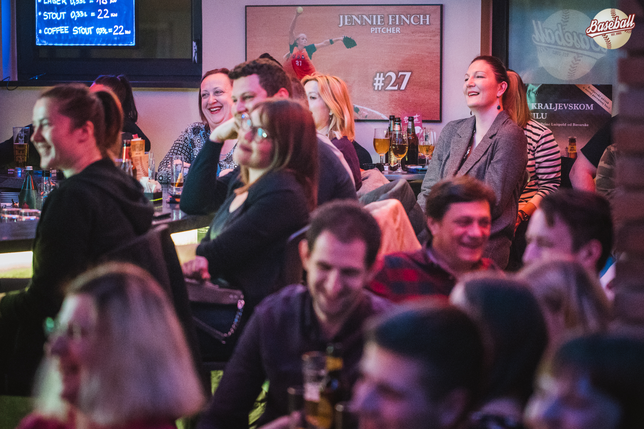 Studio smijeha u Baseball baru Studio smijeha u Baseball baru