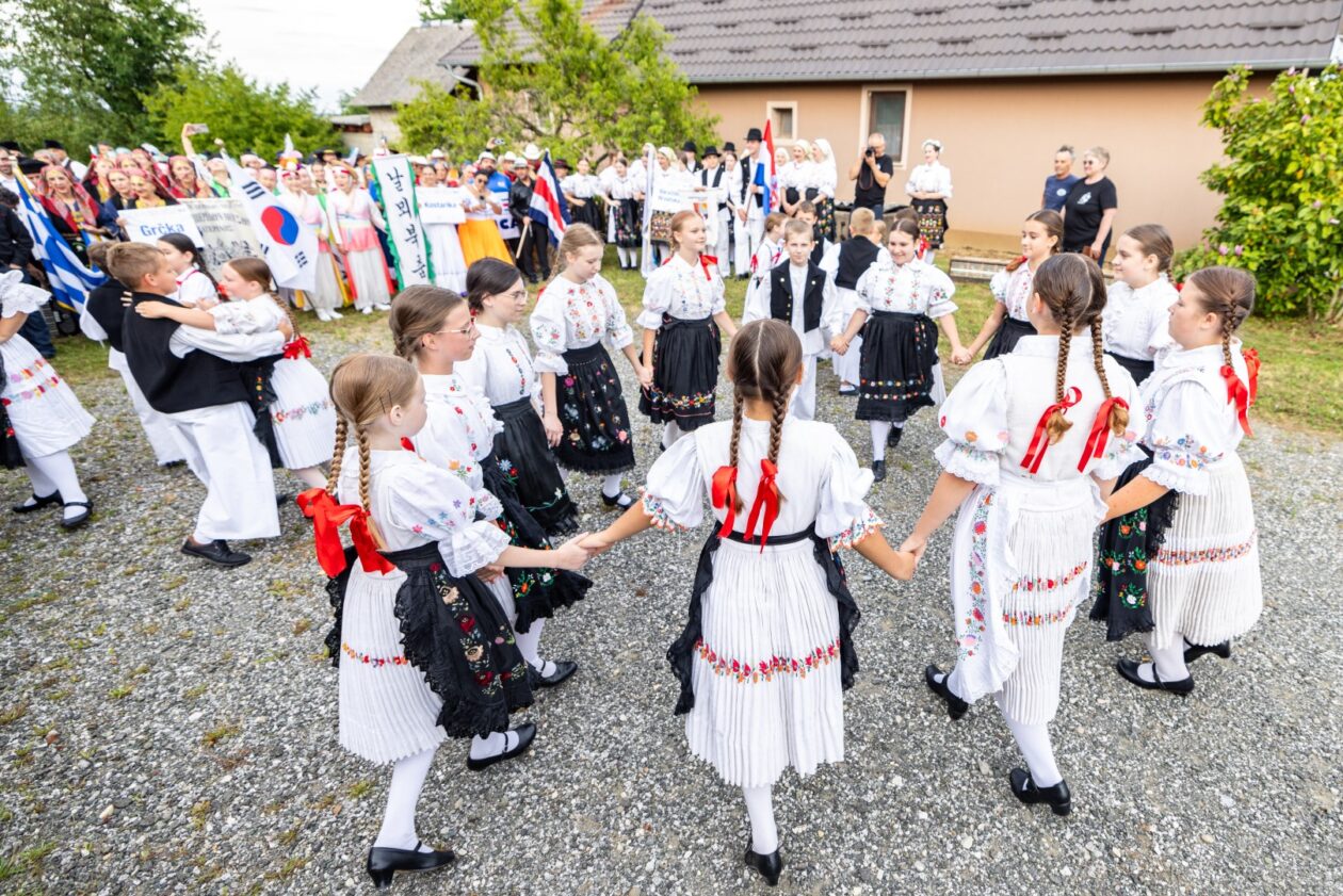 folklorni_festival_cofa_2025_zatvaranje (6)