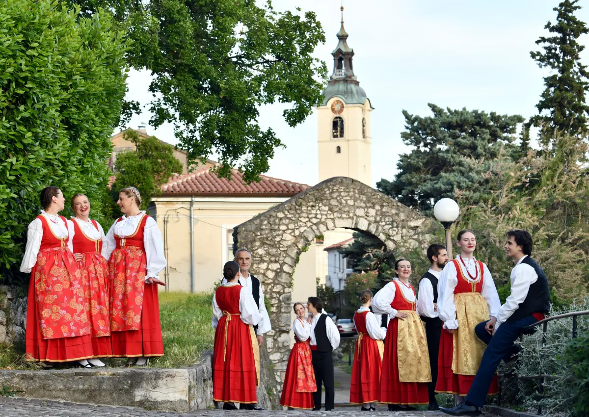 folkofonija 06
