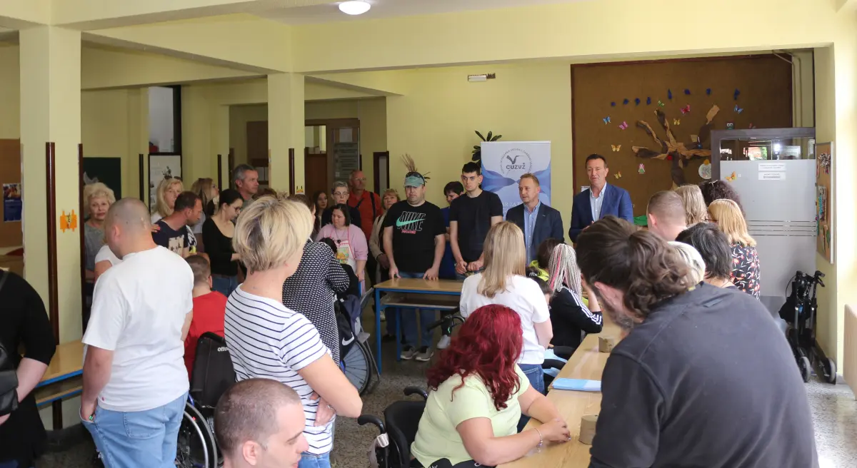 glina inkluzije – grad vz 05